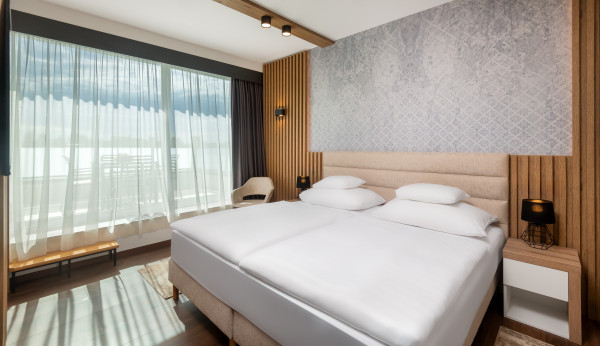 Hunguest Hotel Szeged, Suite superior (with indoor jacuzzi)