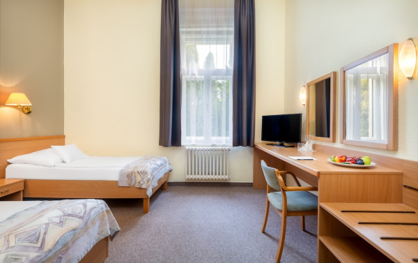 Hunguest Hotel Helios, Háromágyas nosztalgia szoba