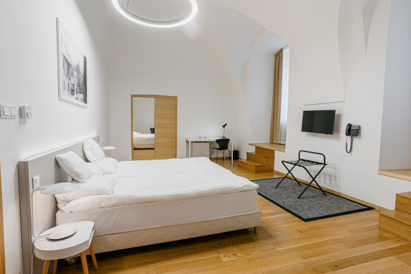 Hotel Benedict, Deluxe kétágyas szoba - pótágyazható